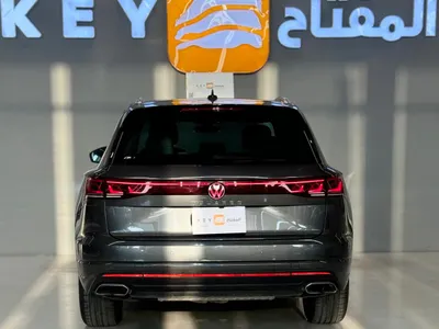 2024 Volkswagen Touareg R-Line