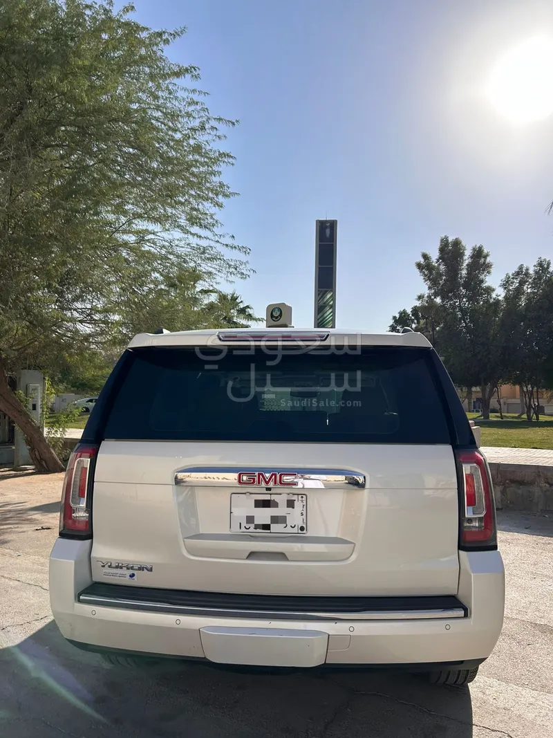 2015 جي ام سي يوكون دينالي