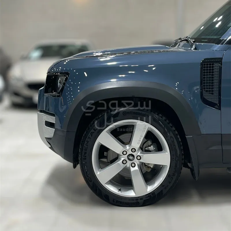 2022 لاند روفر ديفيندر اس اي