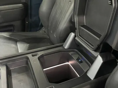 2022 لاند روفر ديفيندر اس اي