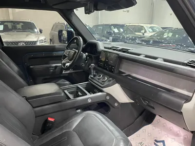 2022 لاند روفر ديفيندر اس اي