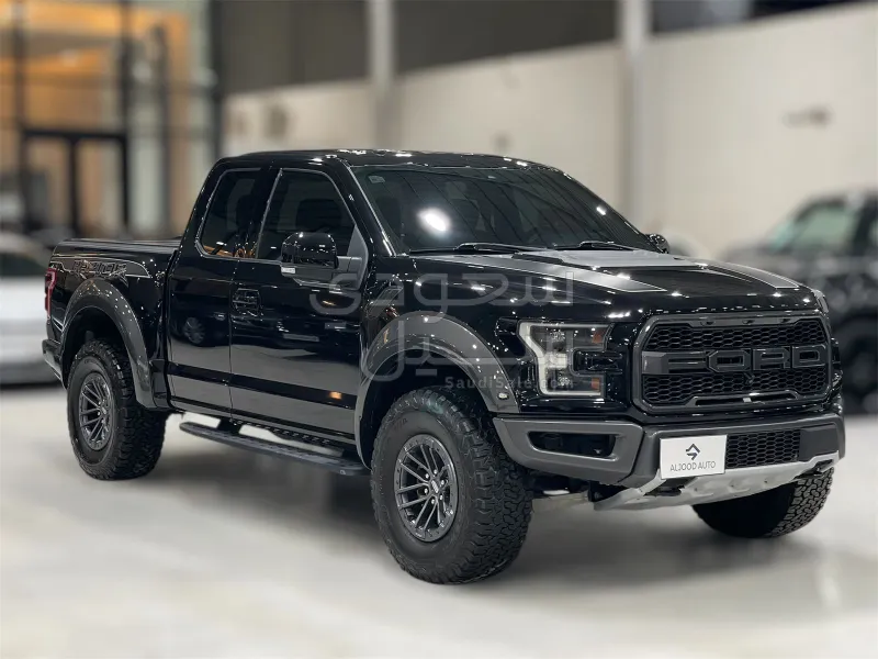 2020 فورد اف 150 رابتور