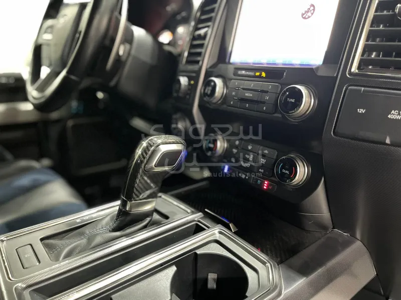 2020 فورد اف 150 رابتور