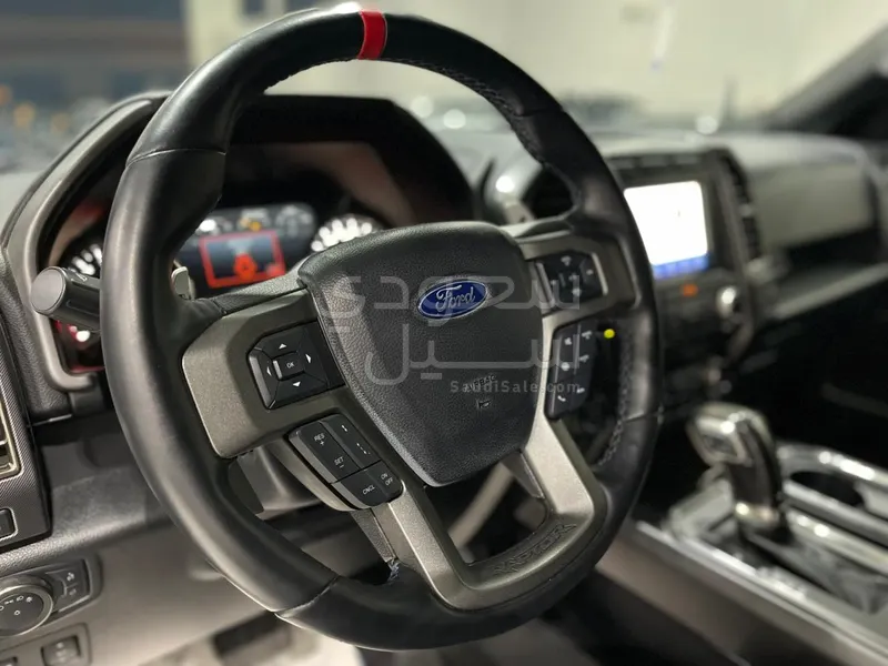 2020 فورد اف 150 رابتور