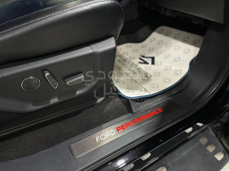 2020 فورد اف 150 رابتور