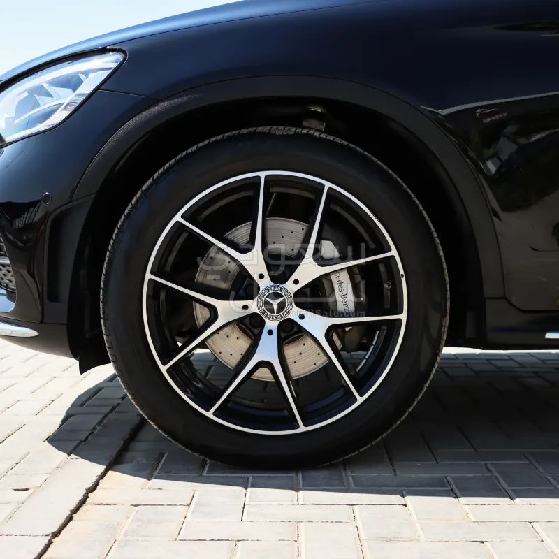 2021 مرسيدس - بنز جي إل سي 300