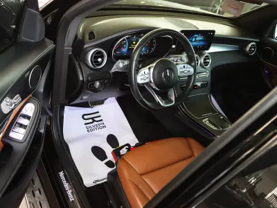 2021 مرسيدس - بنز جي إل سي 300