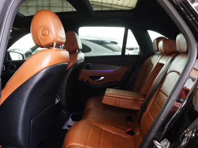 2021 مرسيدس - بنز جي إل سي 300