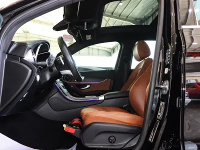 2021 مرسيدس - بنز جي إل سي 300