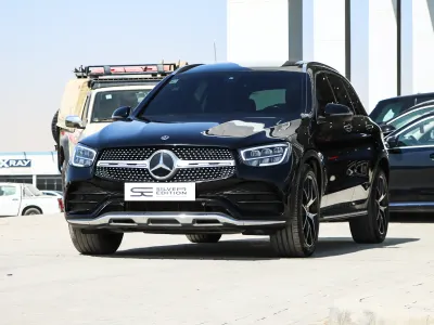 2021 مرسيدس - بنز جي إل سي 300 2021 مرسيدس - بنز جي إل سي 300