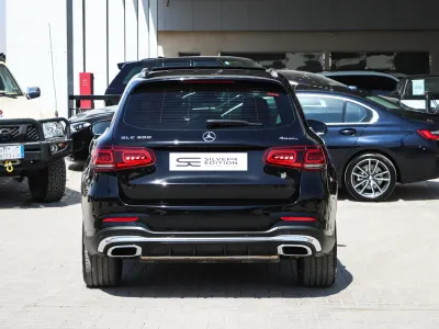 2021 مرسيدس - بنز جي إل سي 300