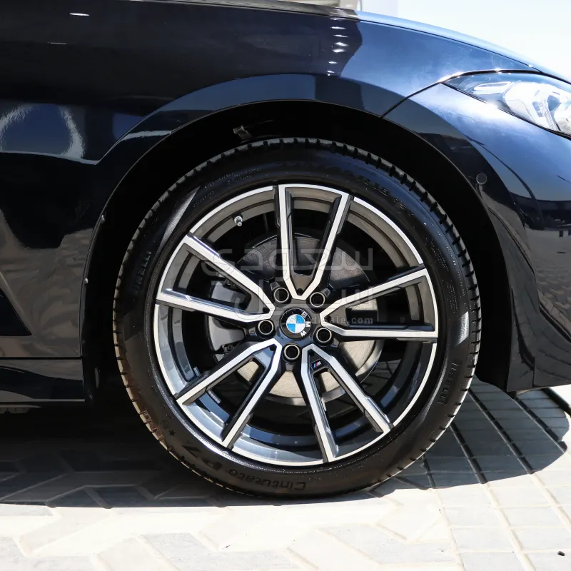 2025 بي ام دبليو الفئة الثالثة 325 أي