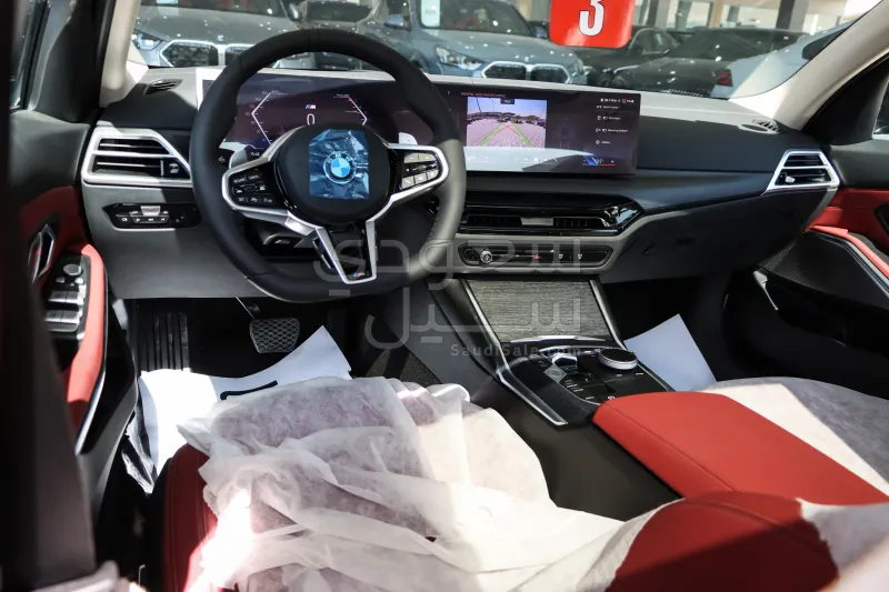 2025 بي ام دبليو الفئة الثالثة 325 أي