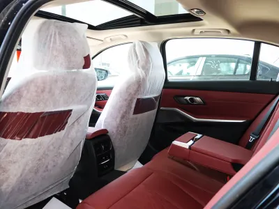 2025 بي ام دبليو الفئة الثالثة 325 أي