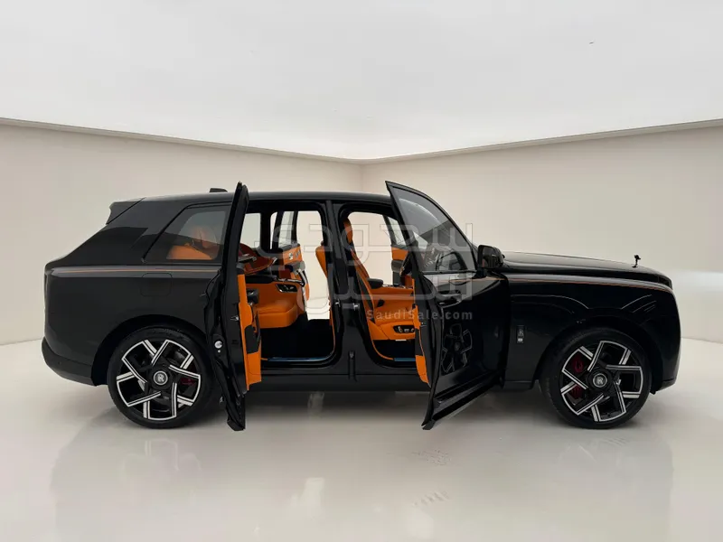 2026 Rolls-Royce Cullinan Black Badge