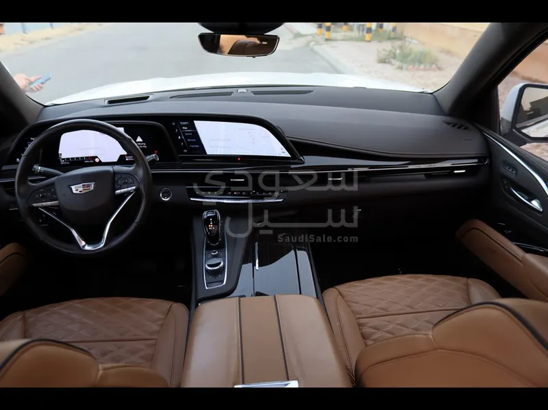 2021 كاديلاك اسكاليد سبورت
