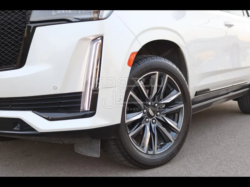 2021 كاديلاك اسكاليد سبورت