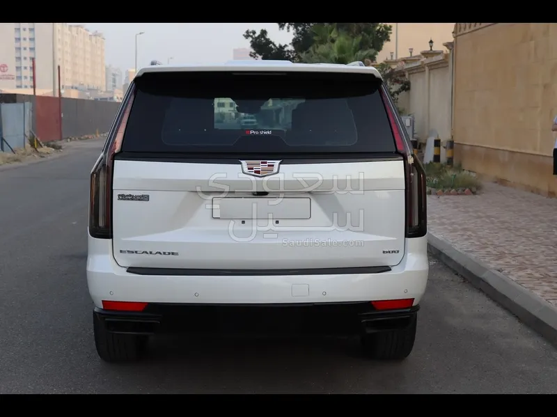 2021 كاديلاك اسكاليد سبورت