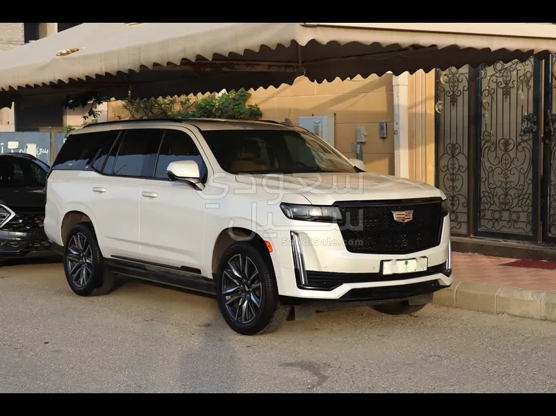 2021 كاديلاك اسكاليد سبورت