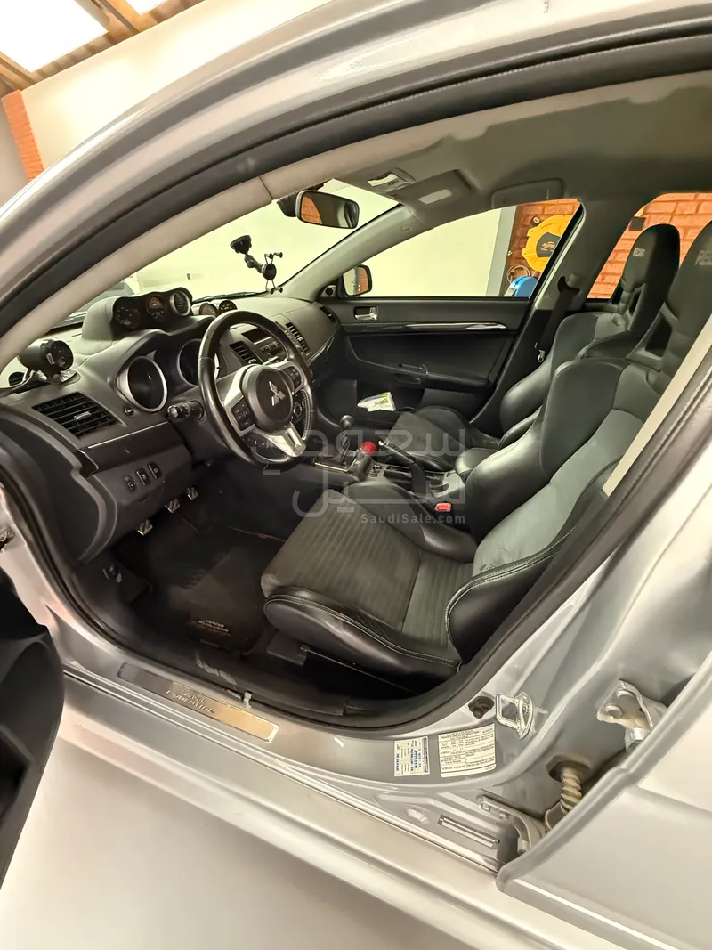 2011 Mitsubishi Lancer Evolution 10