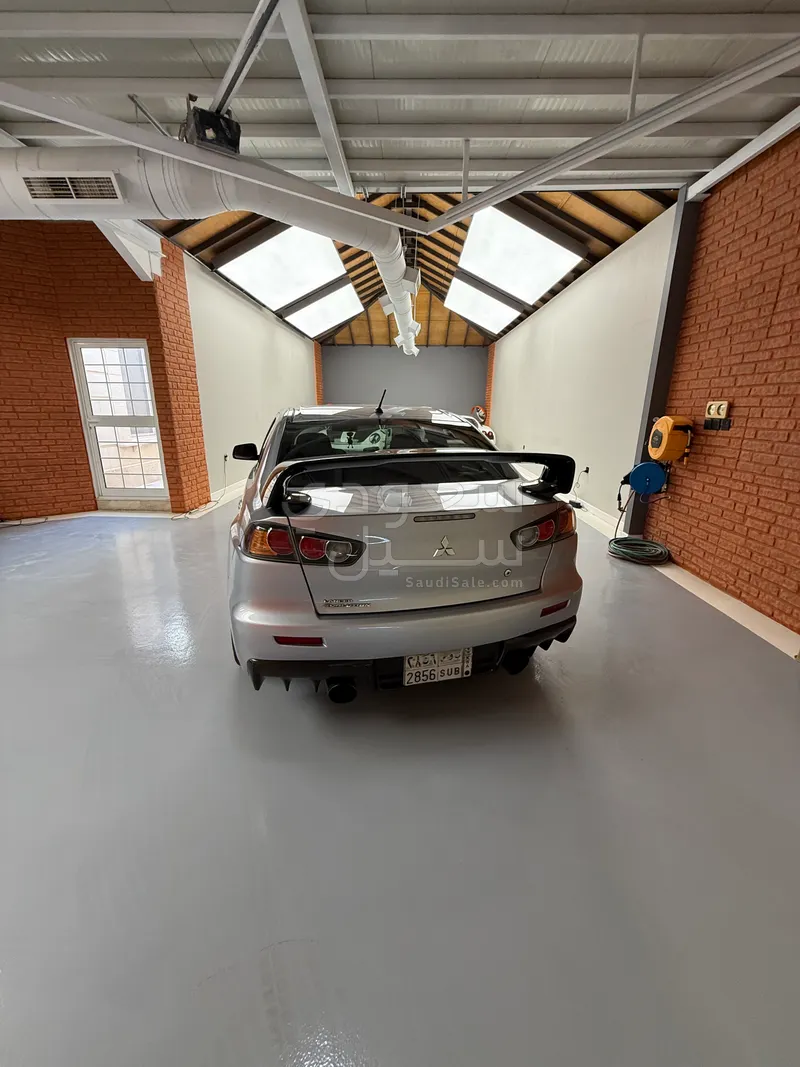 2011 Mitsubishi Lancer Evolution 10