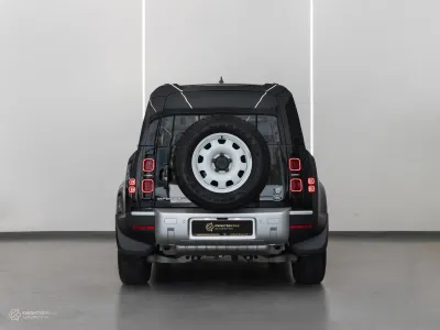 2023 لاند روفر ديفيندر اس اي