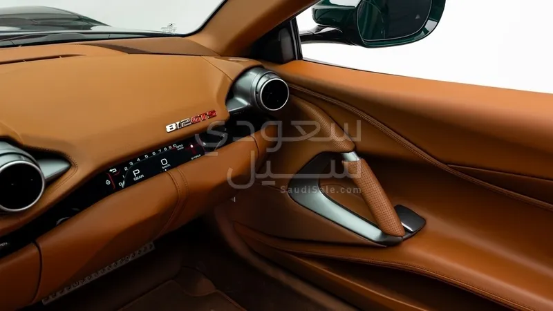 2021 فيراري 812 جي تي اس