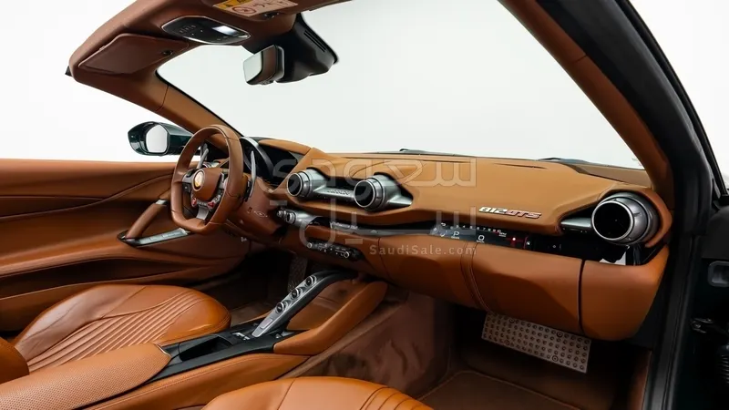 2021 فيراري 812 جي تي اس