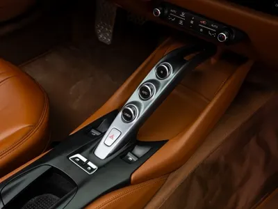 2021 فيراري 812 جي تي اس