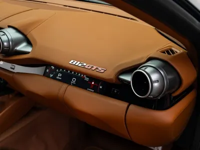 2021 فيراري 812 جي تي اس