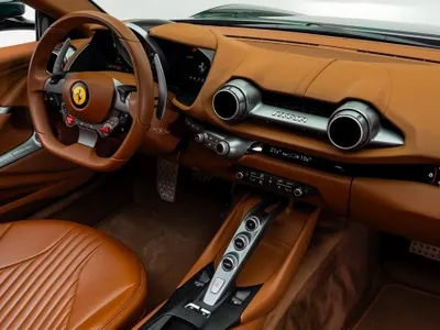 2021 فيراري 812 جي تي اس