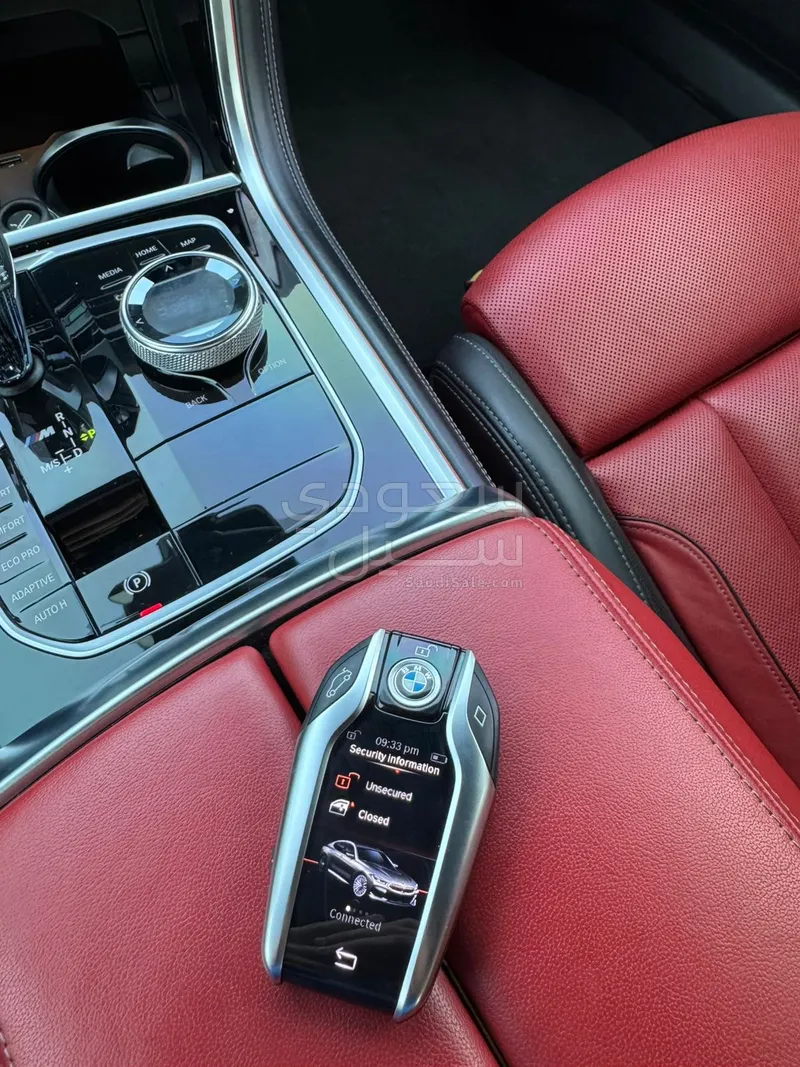 2021 بي ام دبليو الفئة الثامنة إم 850 أي