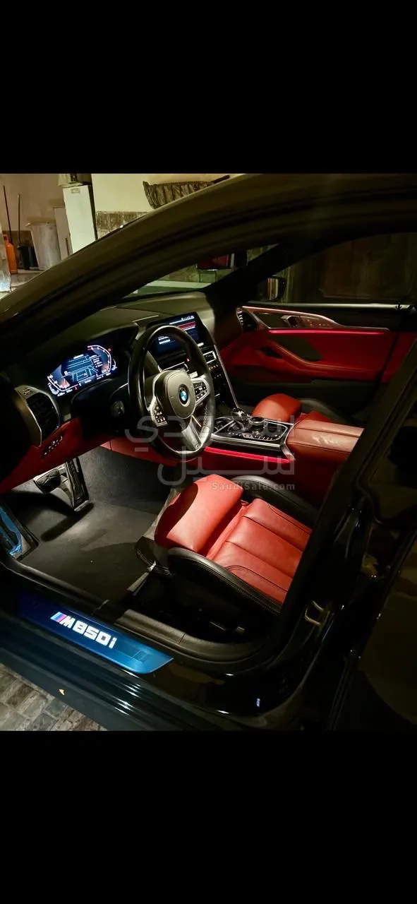 2021 بي ام دبليو الفئة الثامنة إم 850 أي