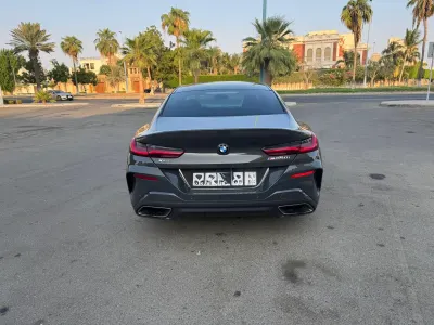 2021 بي ام دبليو الفئة الثامنة إم 850 أي