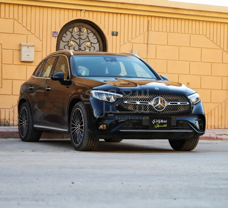 2025 Mercedes-Benz GLC 200