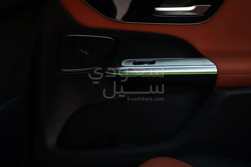 2025 Mercedes-Benz GLC 200