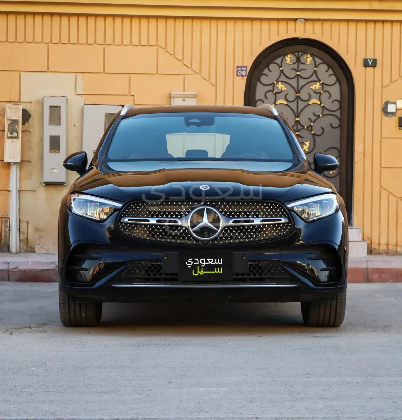 2025 Mercedes-Benz GLC 200