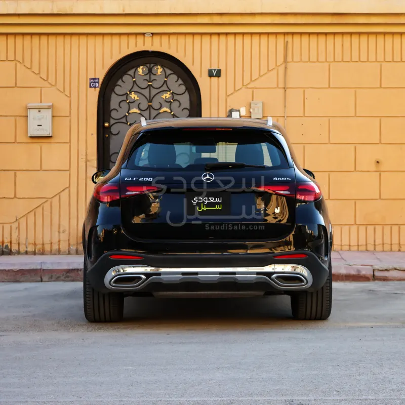 2025 Mercedes-Benz GLC 200