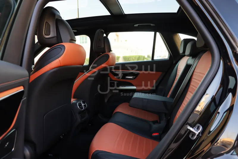 2025 Mercedes-Benz GLC 200