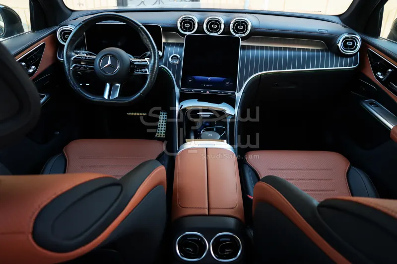 2025 Mercedes-Benz GLC 200