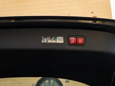 2025 مرسيدس - بنز جي إل سي 200 2025 مرسيدس - بنز جي إل سي 200