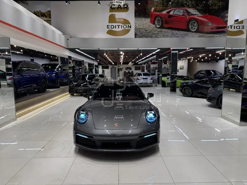 2021 Porsche 911 Carrera