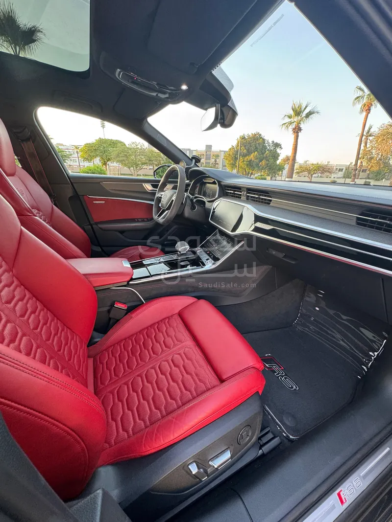 2021 اودي ار اس 6