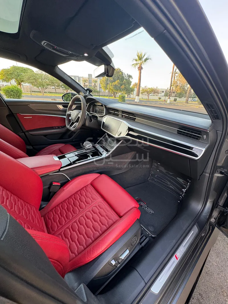 2021 اودي ار اس 6