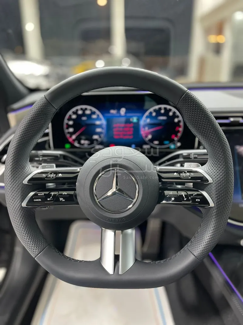 2025 Mercedes-Benz E 200