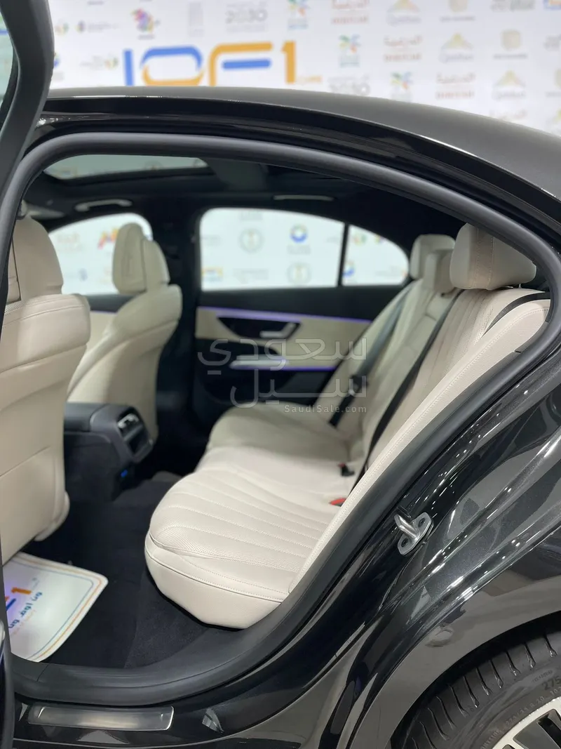 2025 Mercedes-Benz E 200