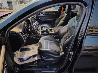 2022 Porsche Cayenne Coupe GTS