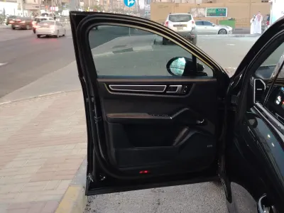 2022 Porsche Cayenne Coupe GTS