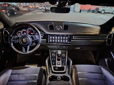 2022 Porsche Cayenne Coupe GTS