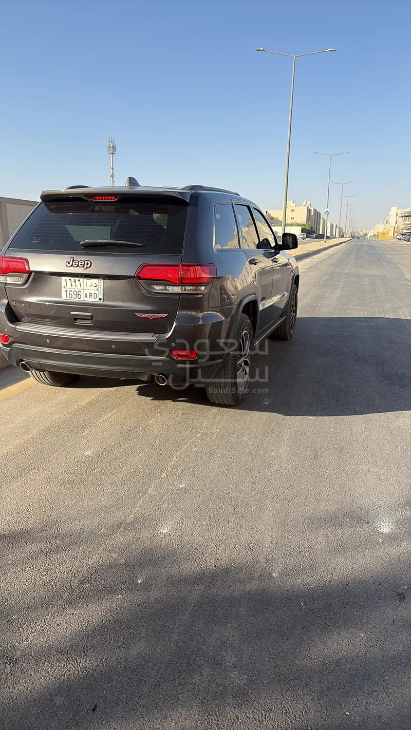 2017 جييب جراند شيروكي تريل هوك